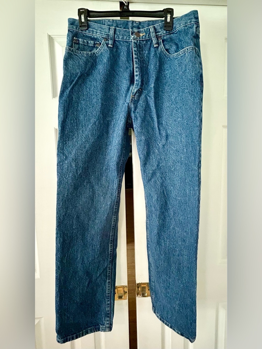 Wrangler Men's size 34 x 32 Straight-Leg Denim Jeans in Blue pants